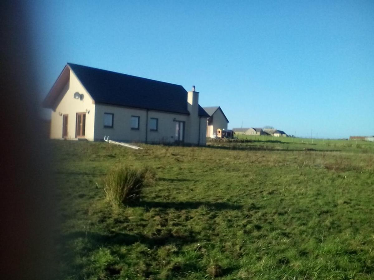 April House Bed and Breakfast Barrock Buitenkant foto